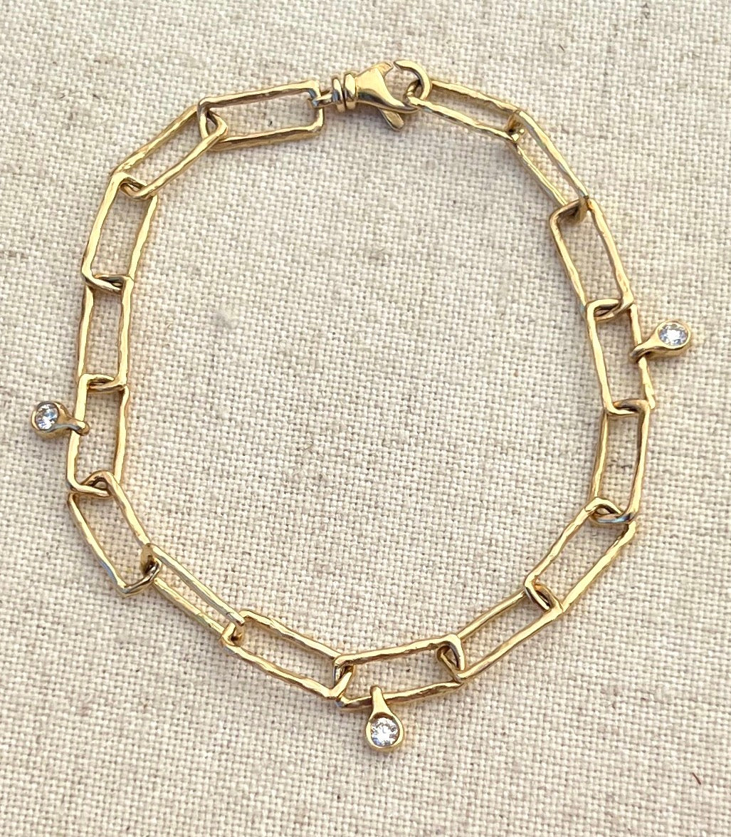 Rectangular Link Bracelet with 3 Diamond Dangles