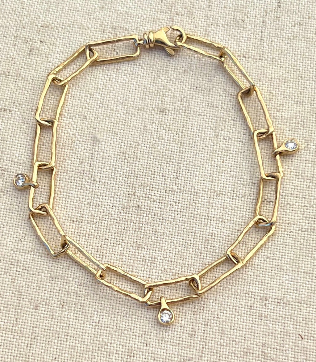 Rectangular Link Bracelet with 3 Diamond Dangles